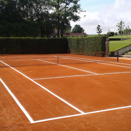 C’est quoi les meilleures surfaces pour la construction de terrain de tennis à Nice ?