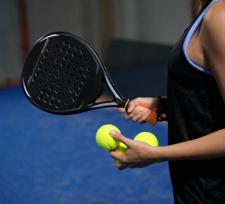 Comment réussir un aménagement de terrain de padel pour garantir confort et performance ?