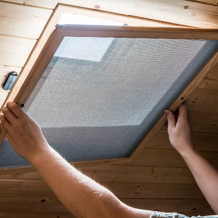 Comment réussir une pose Velux à Chaville sur une toiture ancienne sans compromettre l&rsquo;étanchéité de la couverture ?